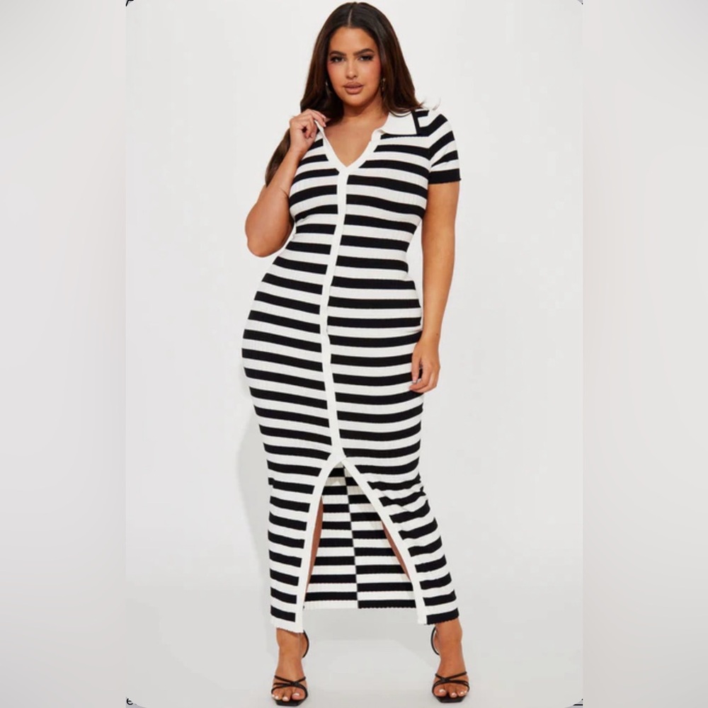 New Black White Striped Knit Maxi Dress Short Sleeve V-Neck Size 1X